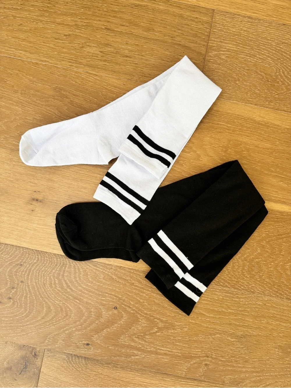 2 Pair Emo Punk Goth Alternative Over-the-Knee Athletic Stripe Socks Black White